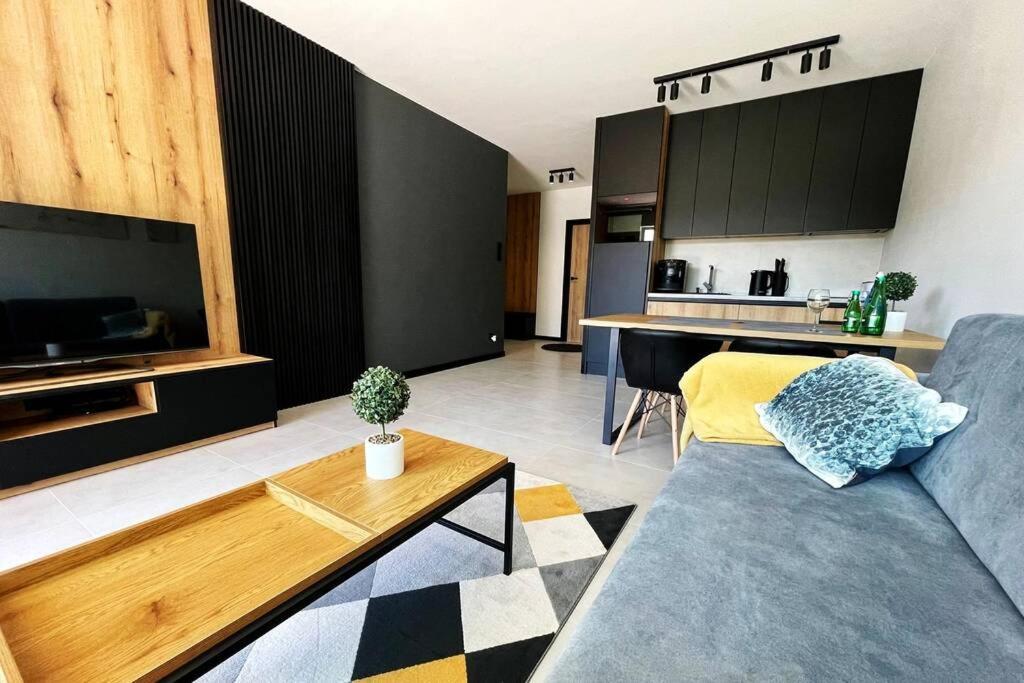 Apartament Twierdza Z Widokiem Na Jezioro Ostroda Exterior photo